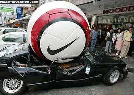 Bola da Nike e o Carro 5